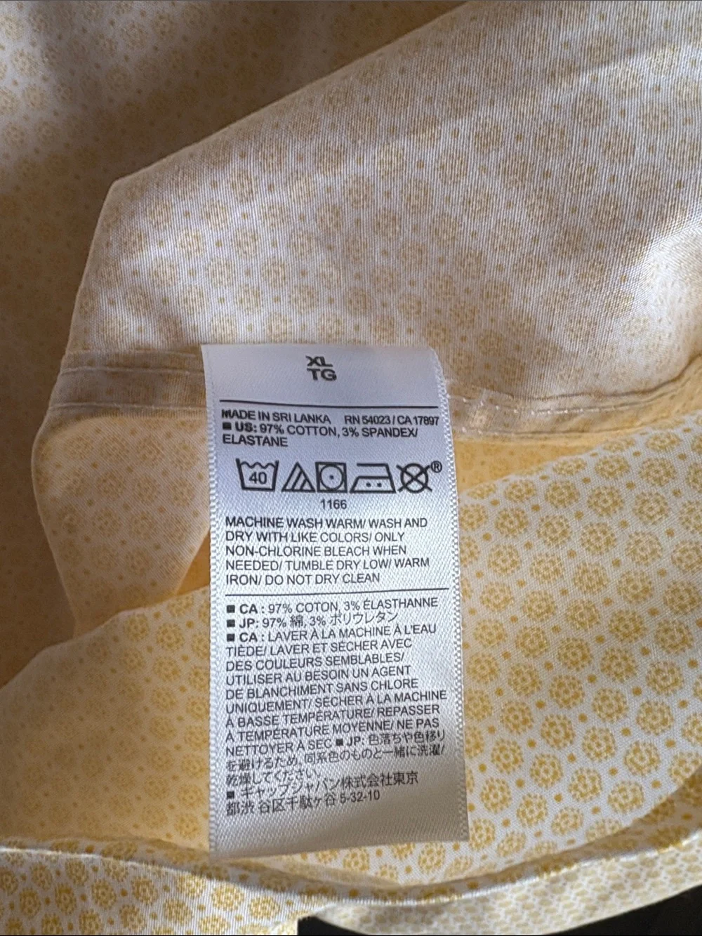 Banana Republic Men's Pale Yellow Microdot Dress Shirt